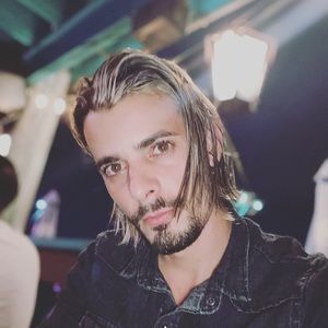 Meet your Posher, Avilio